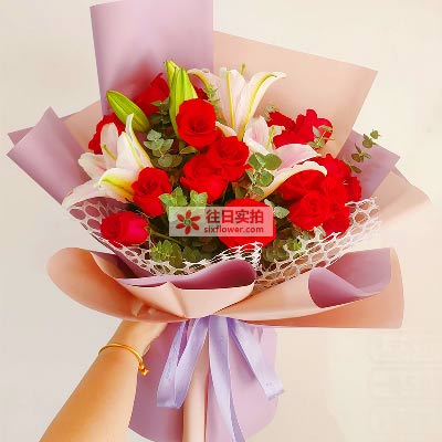 广安18朵红玫瑰百合，真情相守一生